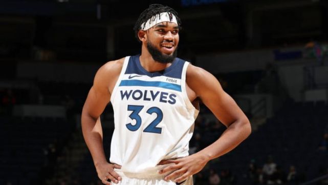 这个位置 这个位置