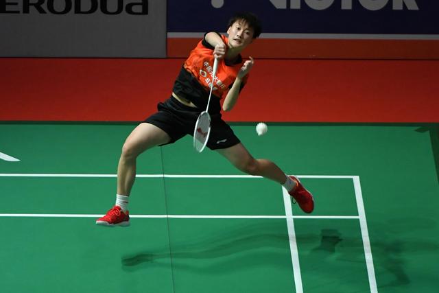 表现得更加 表现得更加