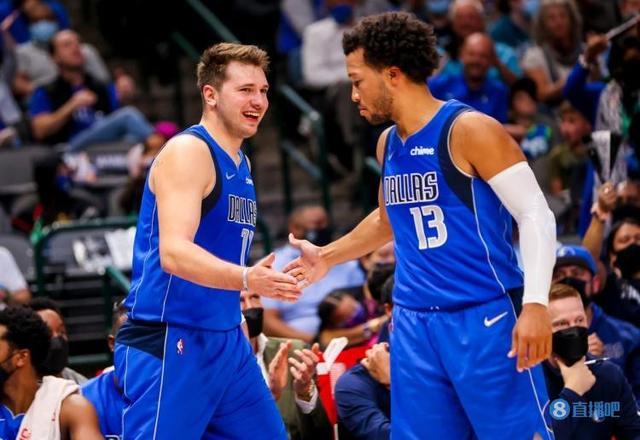 足球世界出 足球世界出