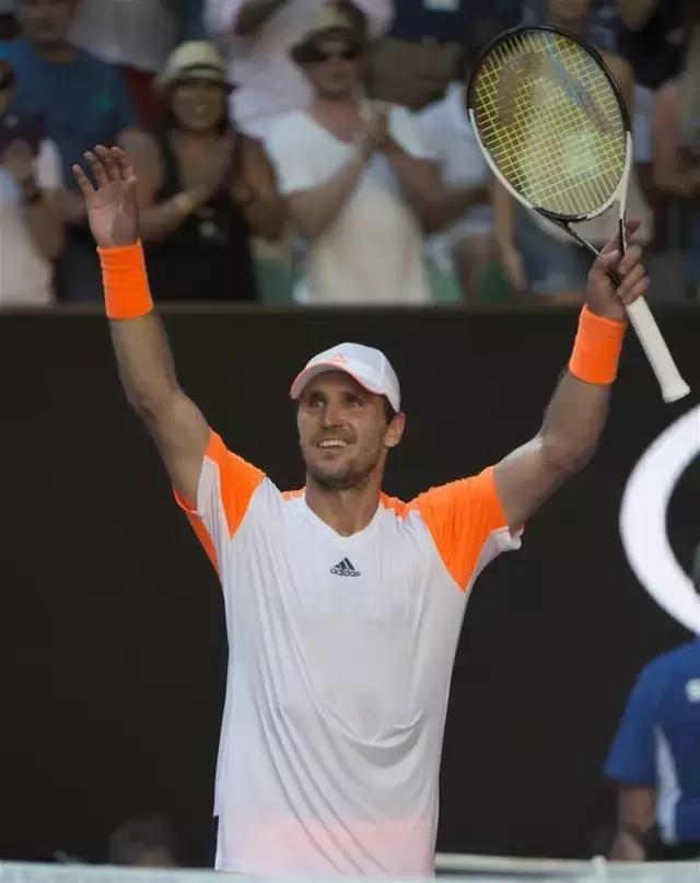 更展示了球 更展示了球