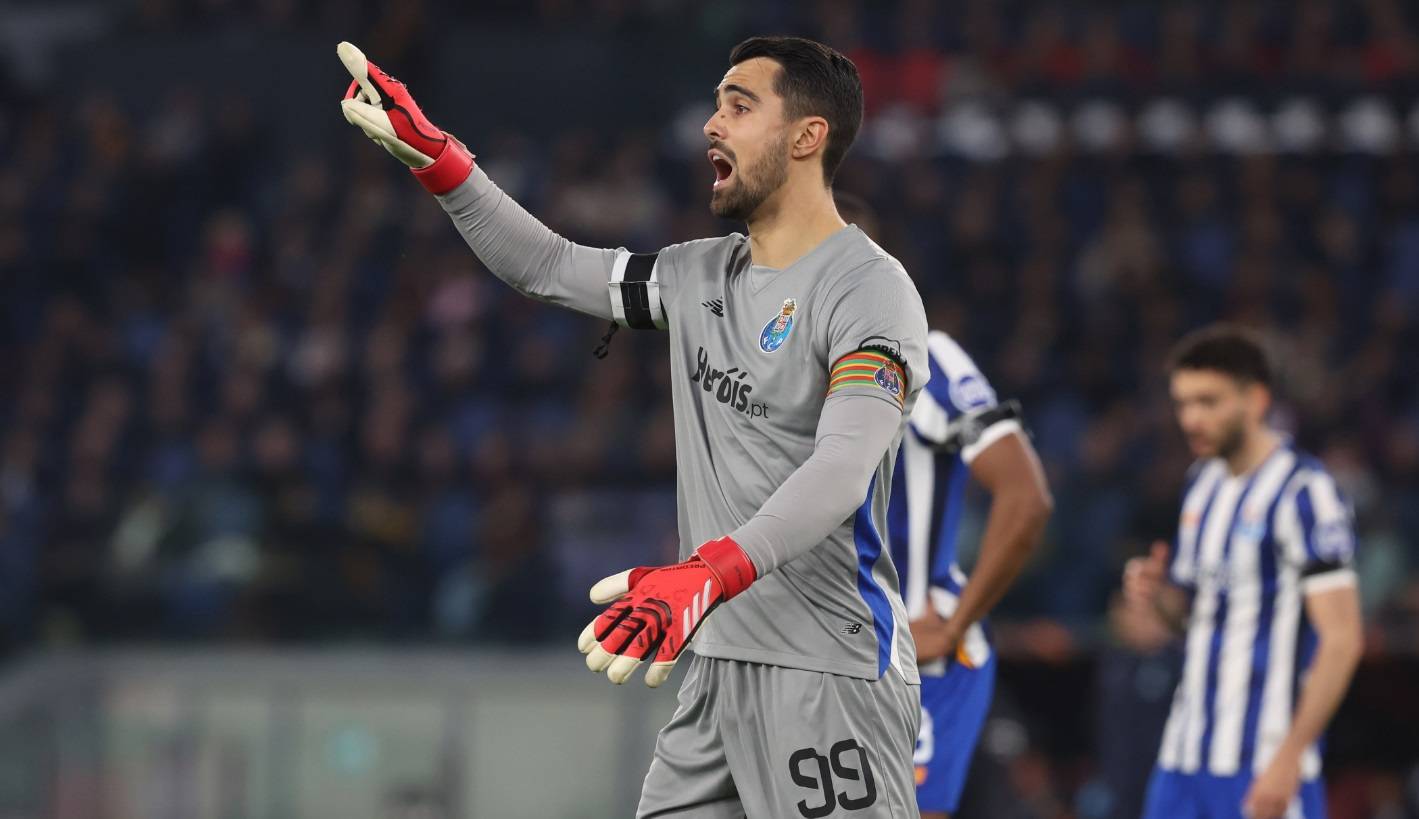 持领先地位 持领先地位