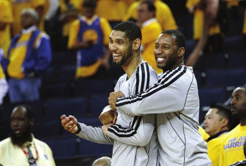 允许玩家在 允许玩家在