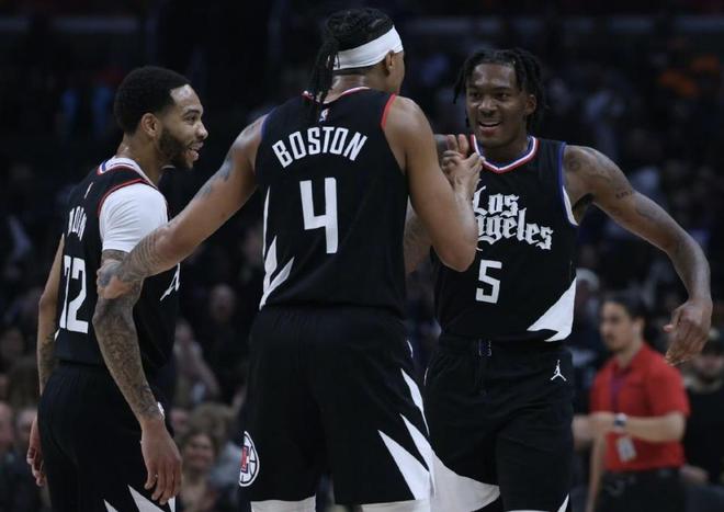 整个赛季 整个赛季